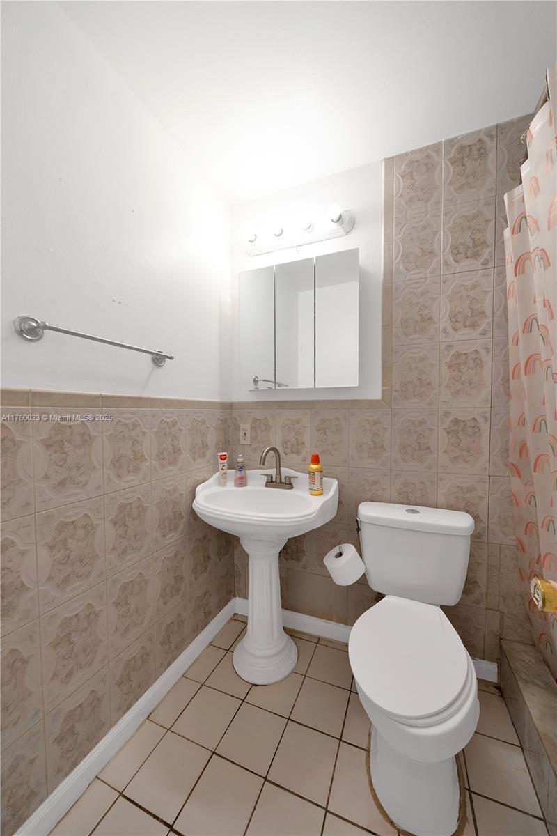 4457 NW 185th St, Miami Gardens, Florida image 9