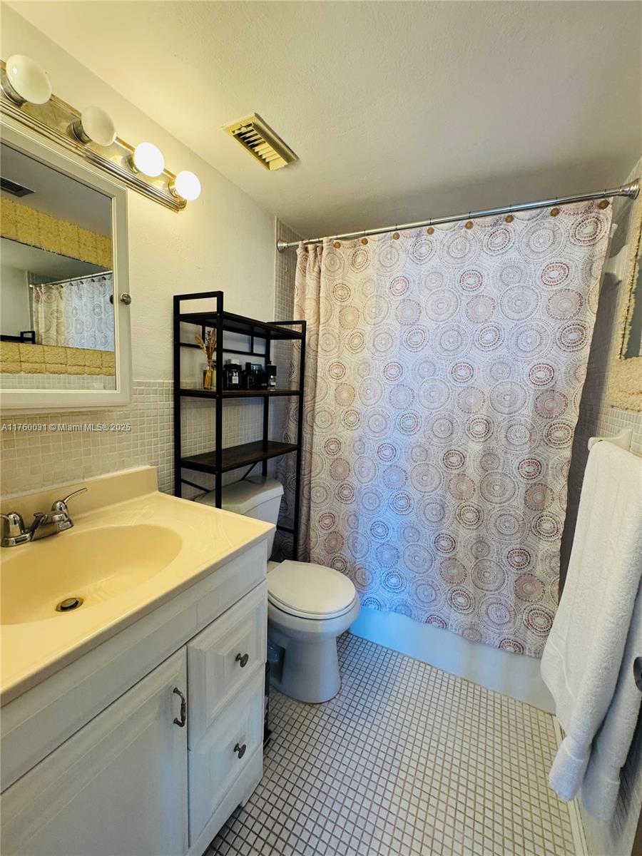 3660 NE 166th St #812, North Miami Beach, Florida image 20