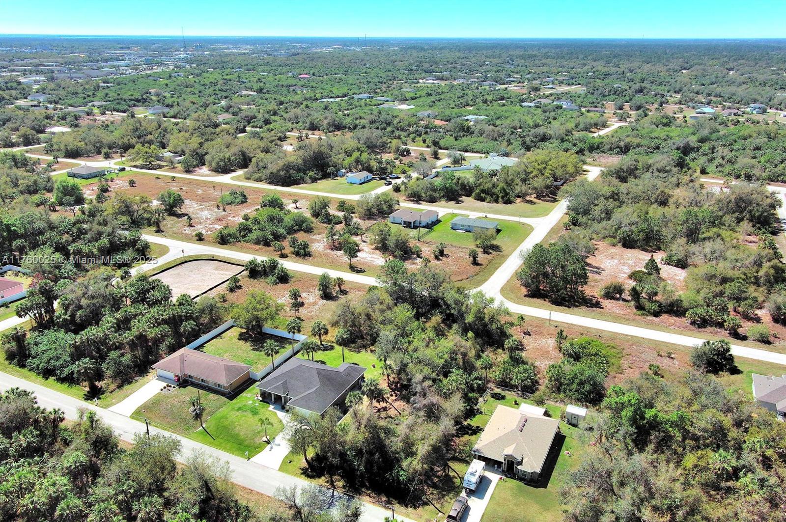 205 Ferdon Cir, Port Charlotte, Florida image 10