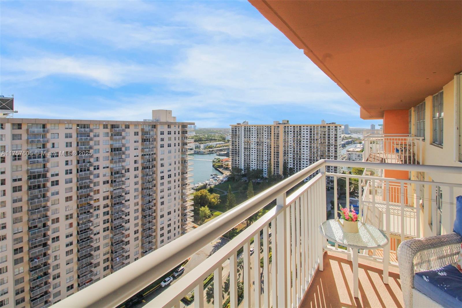 251 174 St #2307, Sunny Isles Beach, Florida image 2