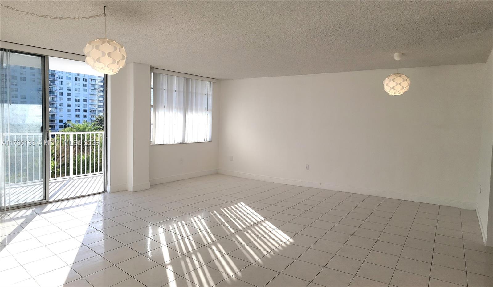2801 NE 183rd St #504W, Aventura, Florida image 4