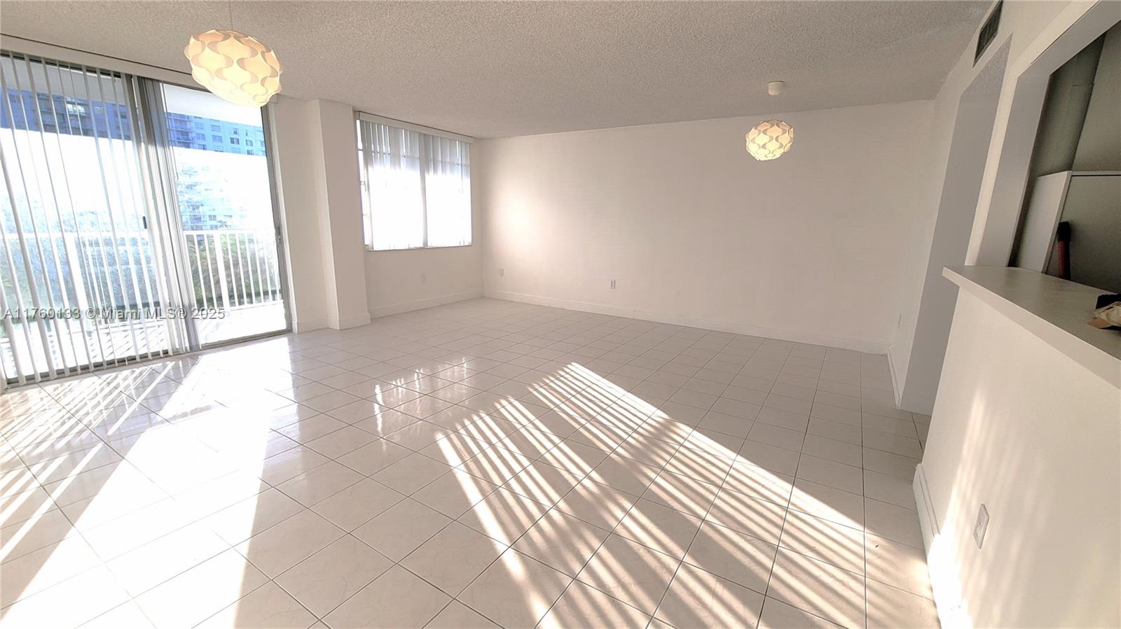 2801 NE 183rd St #504W, Aventura, Florida image 6