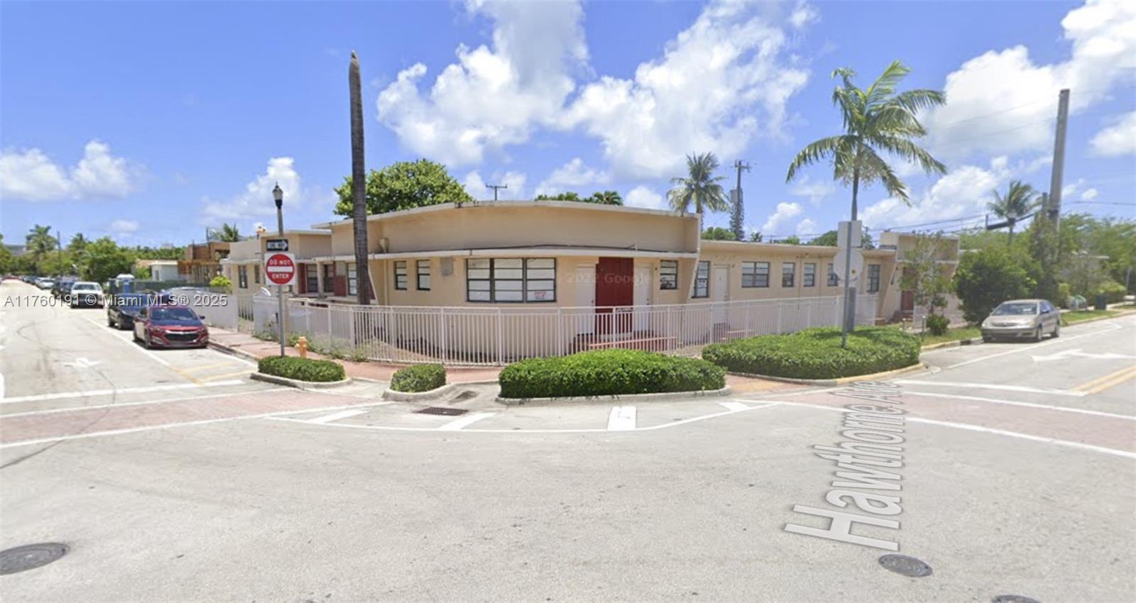 House for Sale in Miami Beach, FL