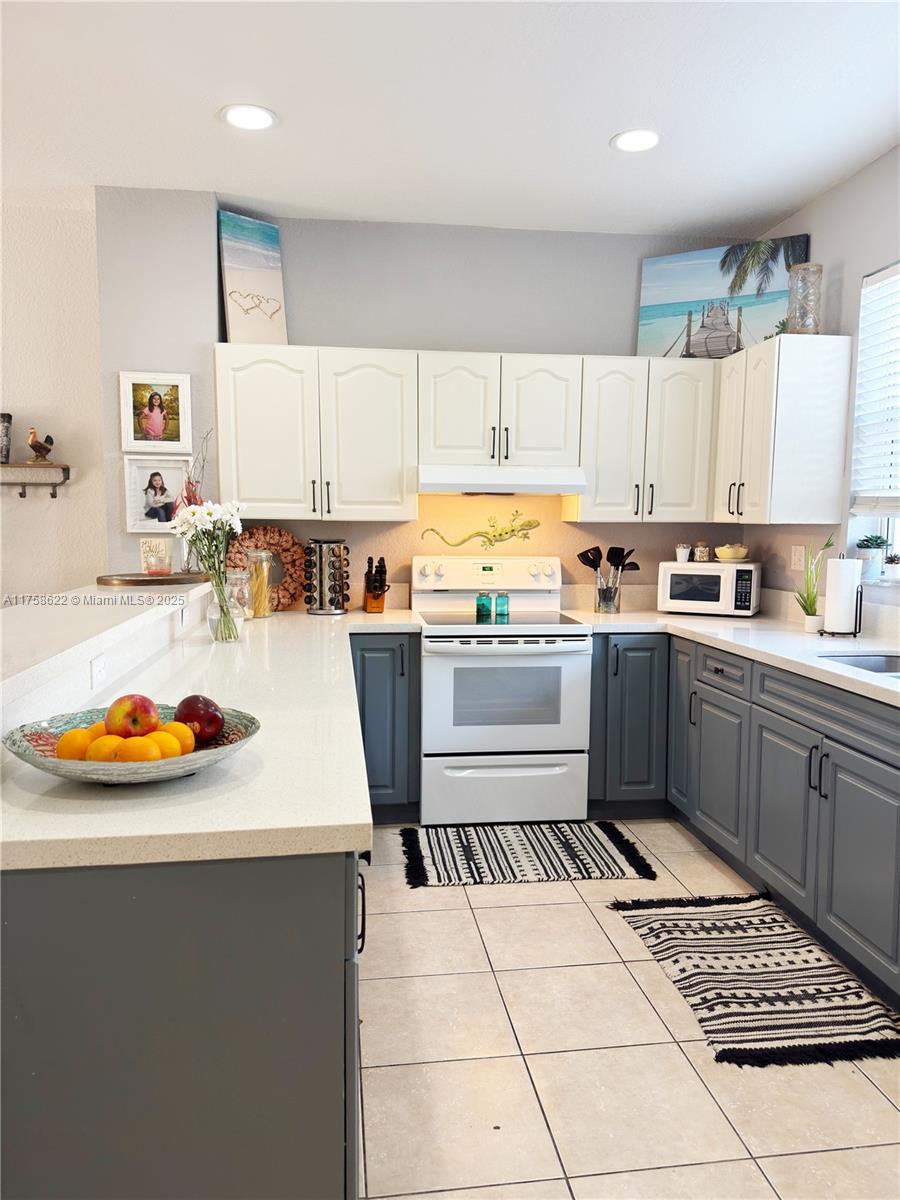 2620 Pierce St #A2, Hollywood, Florida image 11