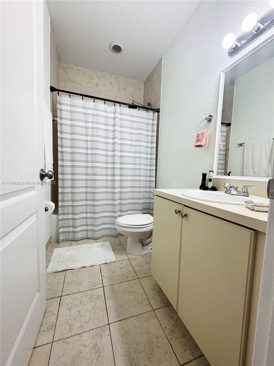 2620 Pierce St #A2, Hollywood, Florida image 13