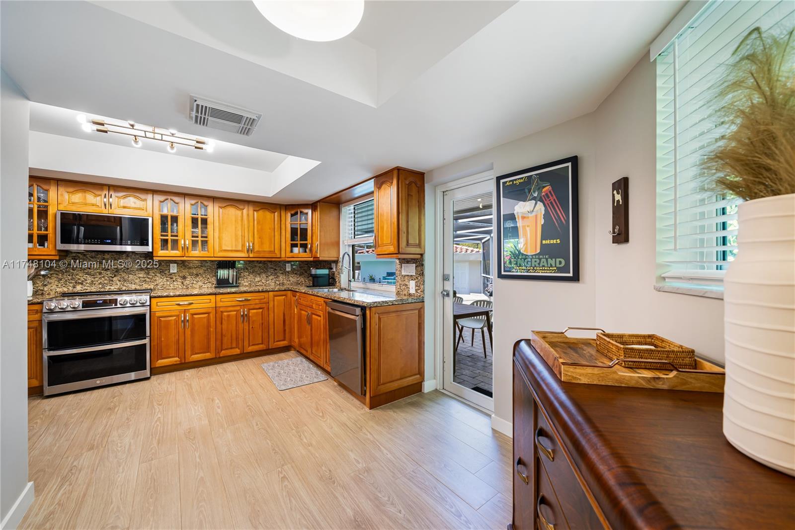 9280 NE 12th Ave, Miami Shores, Florida image 15
