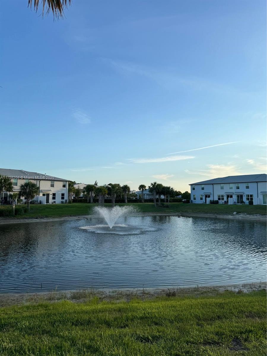 5677 Mentmore Dr #5677, Mangonia Park, Florida image 3