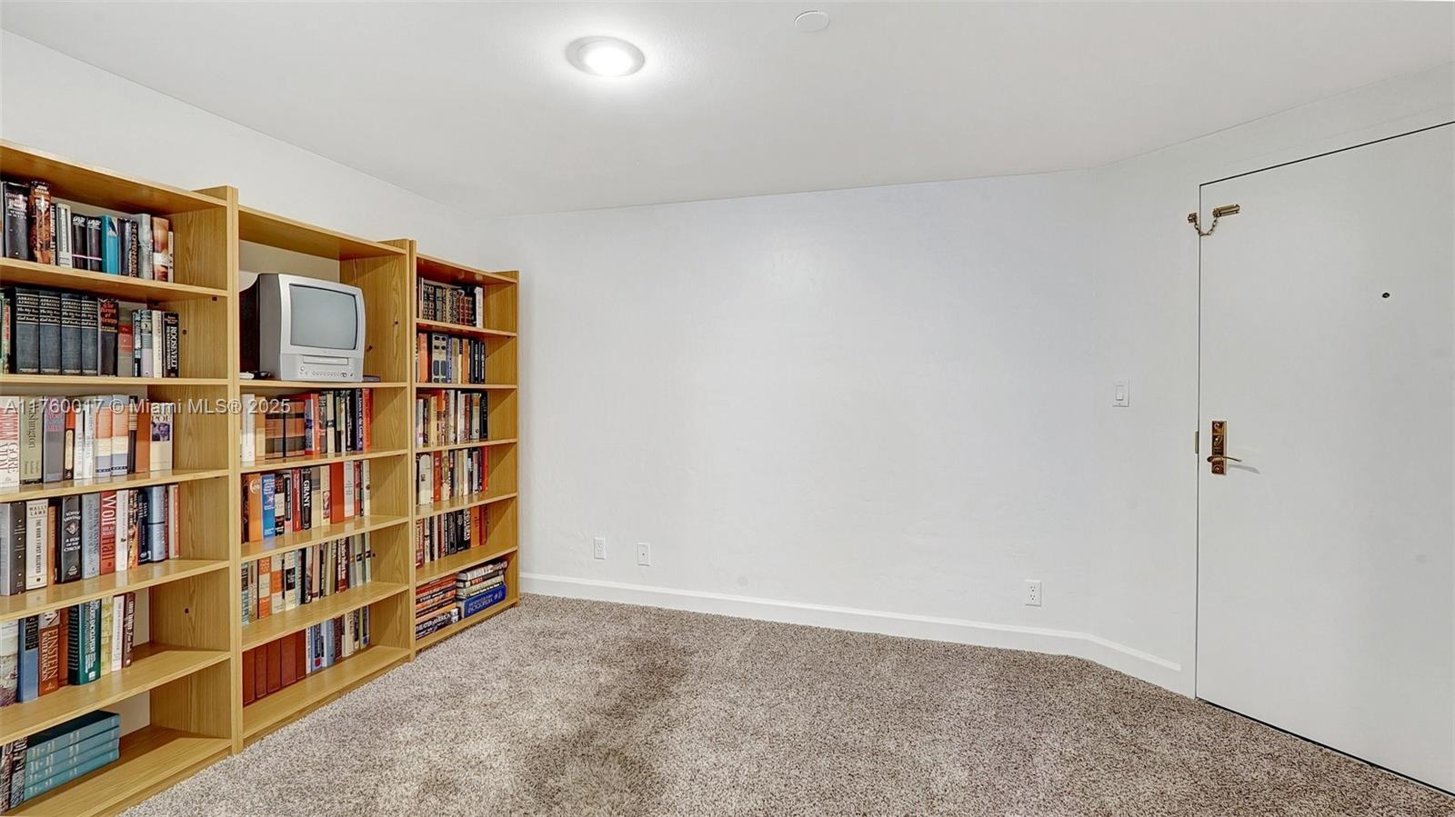 Listing Photo 22