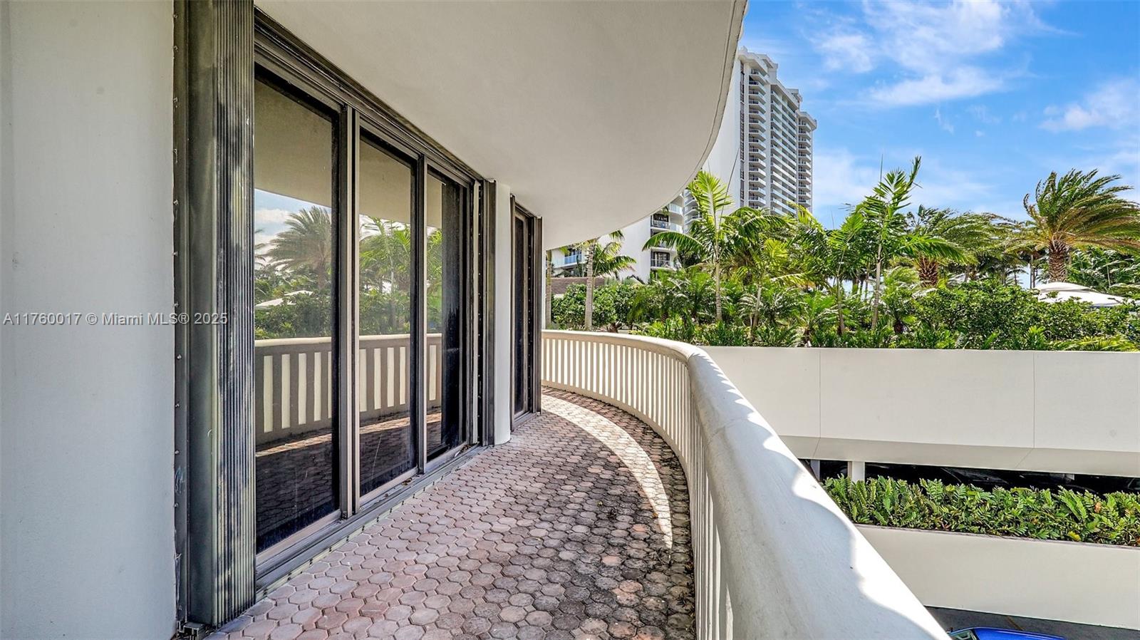 3000 Island Blvd #401, Aventura, Florida image 37