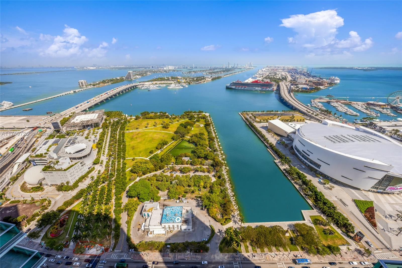900 Biscayne Blvd #5009, Miami FL 33132