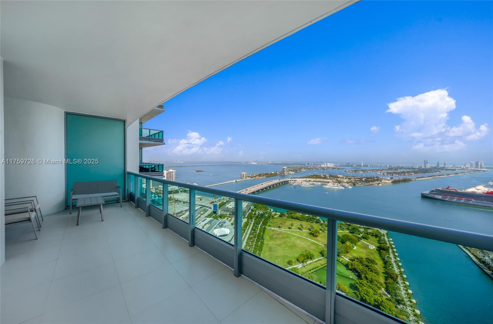 900 Biscayne Blvd #5009, Miami FL 33132