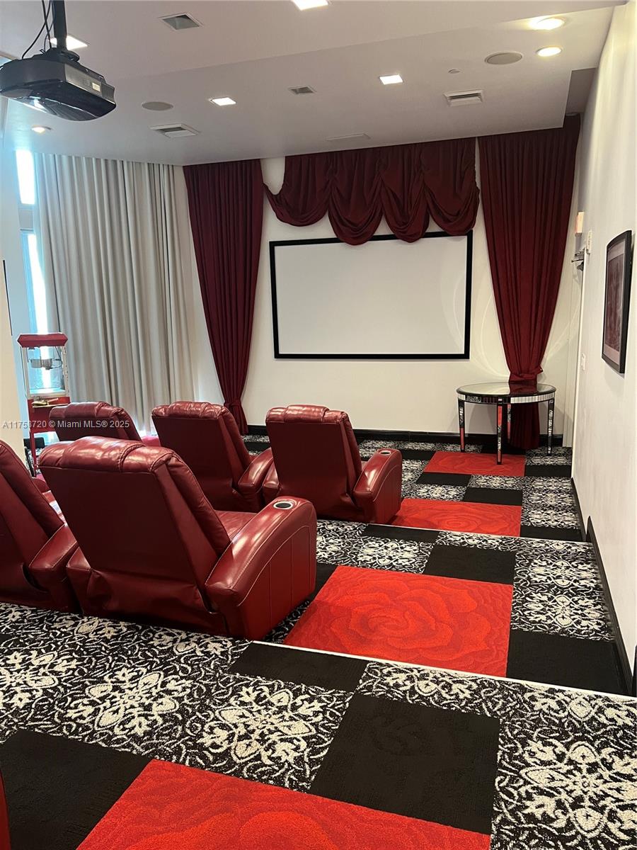 350 S Miami Ave #1810, Miami FL 33130