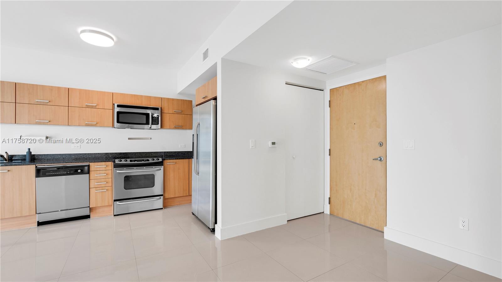 350 S Miami Ave #1810, Miami FL 33130
