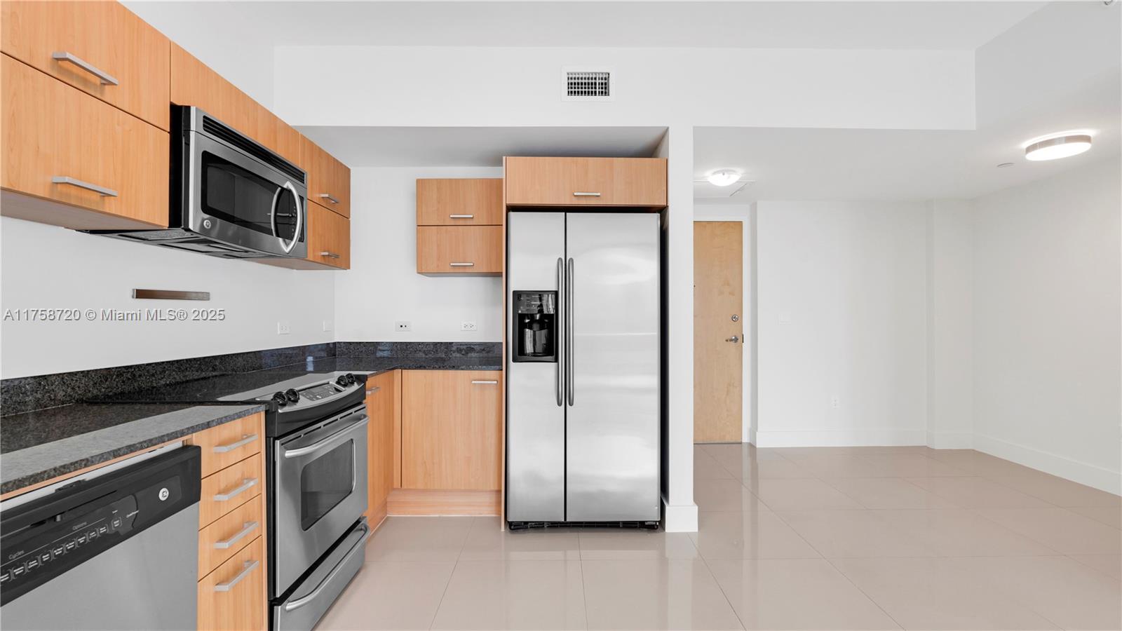 350 S Miami Ave #1810, Miami FL 33130
