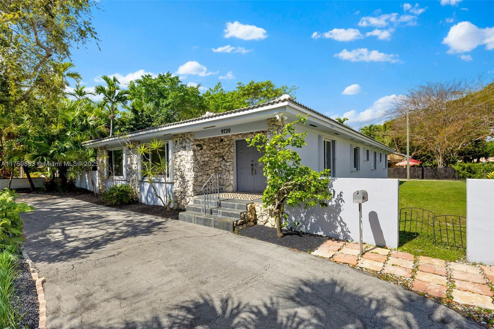 9720 Biscayne Blvd, Miami Shores, Florida image 2