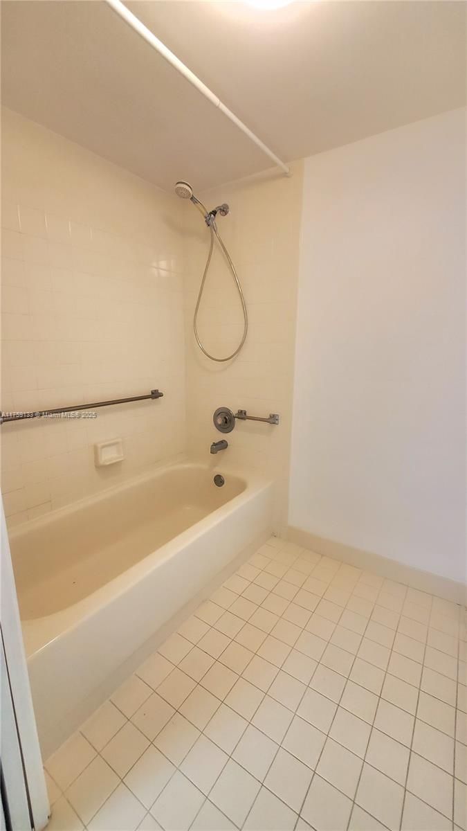 7777 Trent Dr #309, Tamarac, Florida image 21