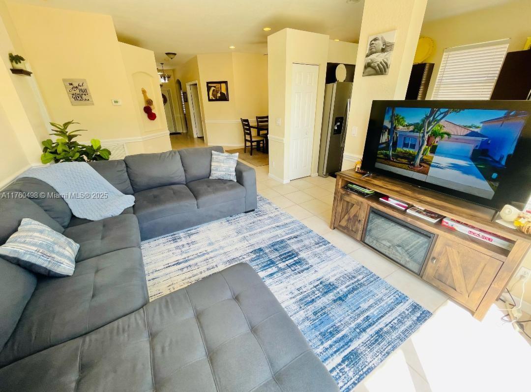 6938 NW 33rd St, Margate, Florida image 21
