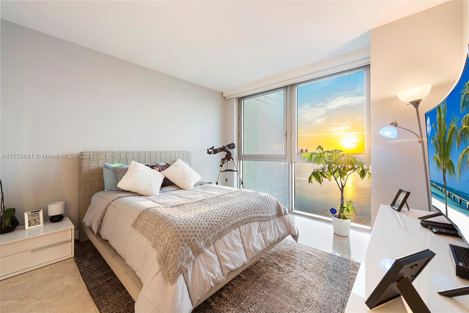 1331 Brickell Bay Dr #2203, Miami FL 33131