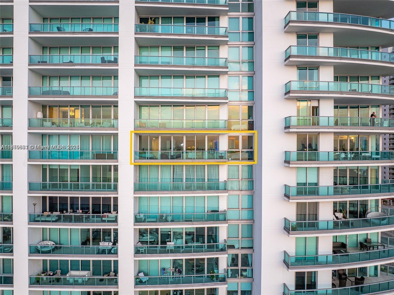 1331 Brickell Bay Dr #2203, Miami FL 33131