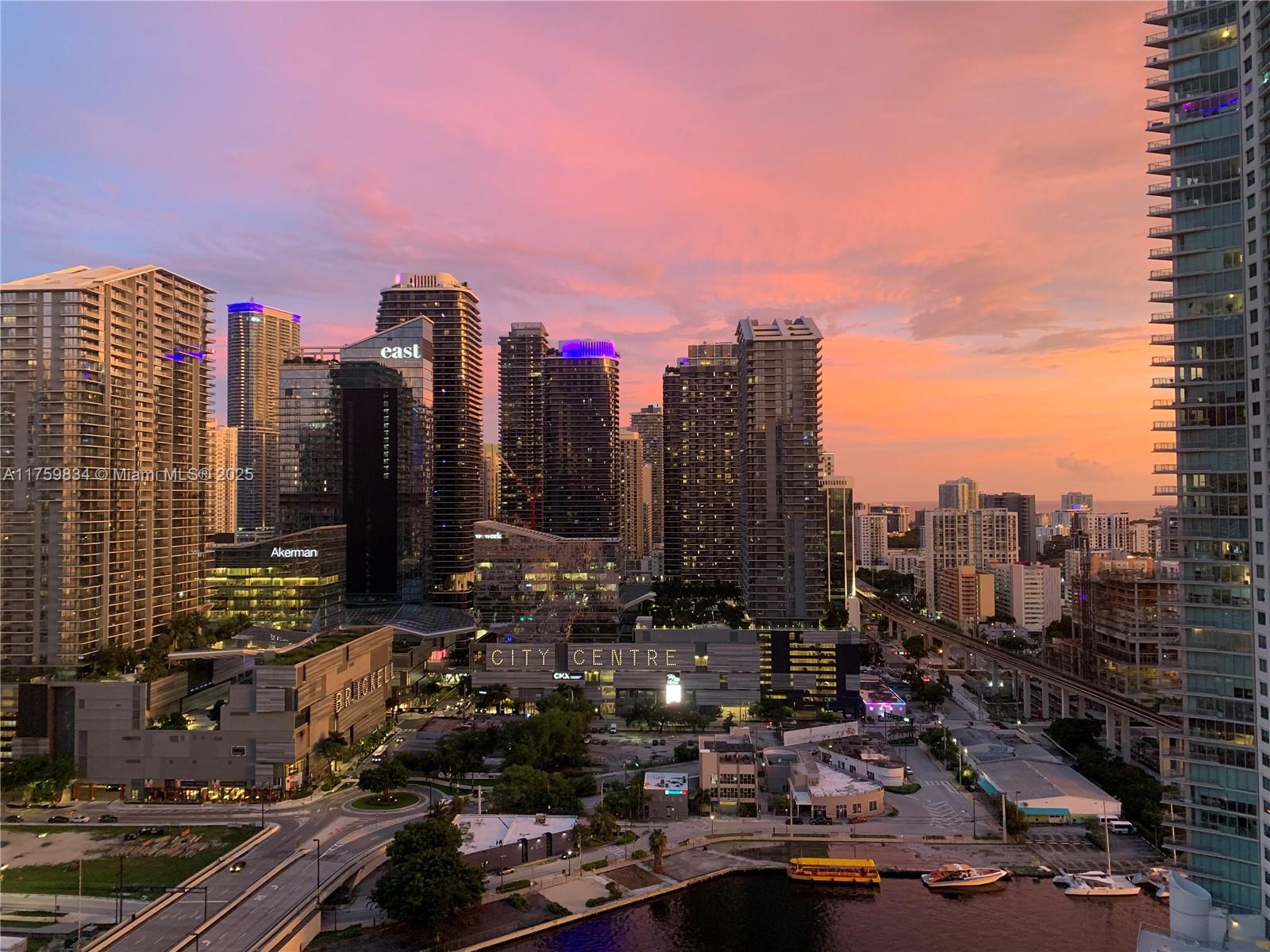 350 S Miami Ave #2914, Miami FL 33130