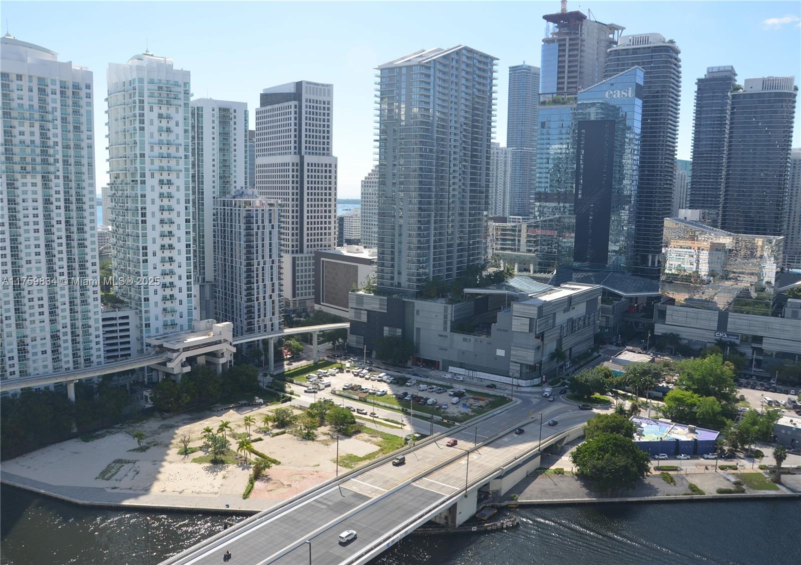 350 S Miami Ave #2914, Miami FL 33130