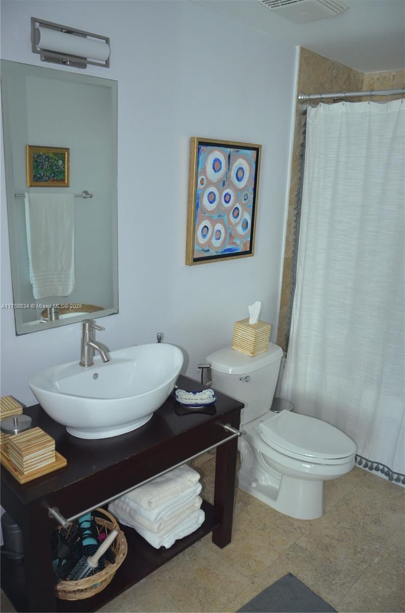 350 S Miami Ave #2914, Miami FL 33130