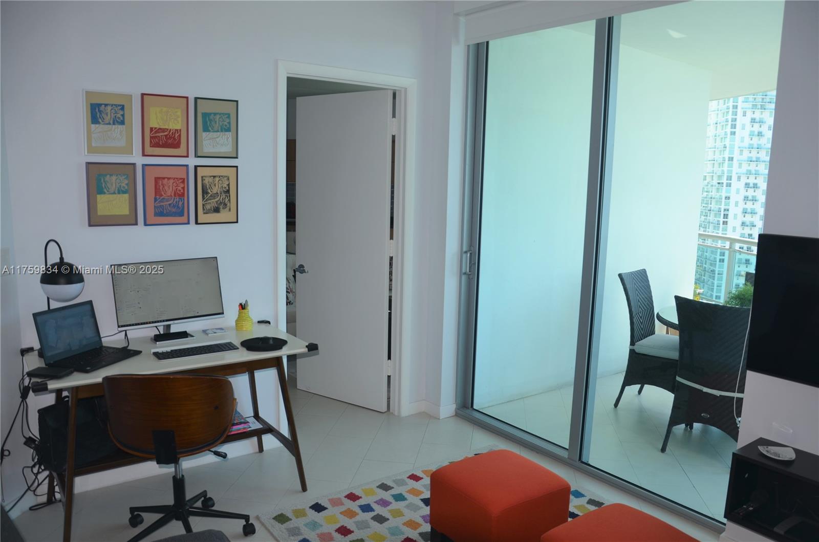 350 S Miami Ave #2914, Miami FL 33130