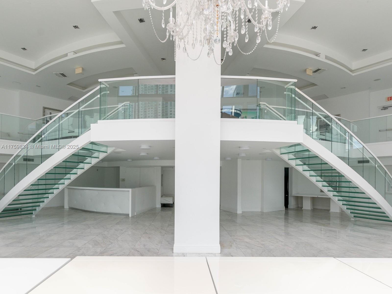 350 S Miami Ave #2914, Miami FL 33130