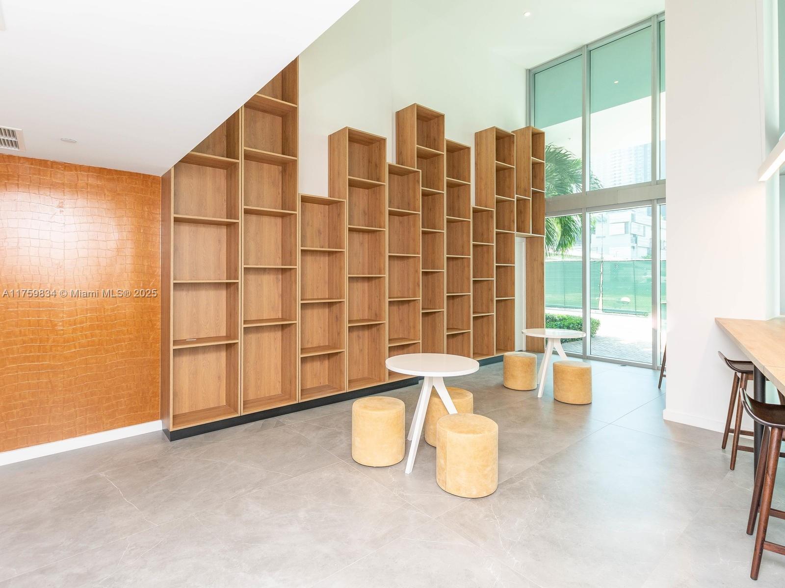 350 S Miami Ave #2914, Miami FL 33130
