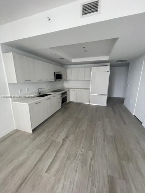 55 SW 9th St #4010, Miami FL 33130