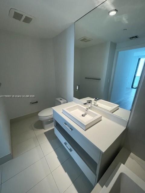 55 SW 9th St #4010, Miami FL 33130