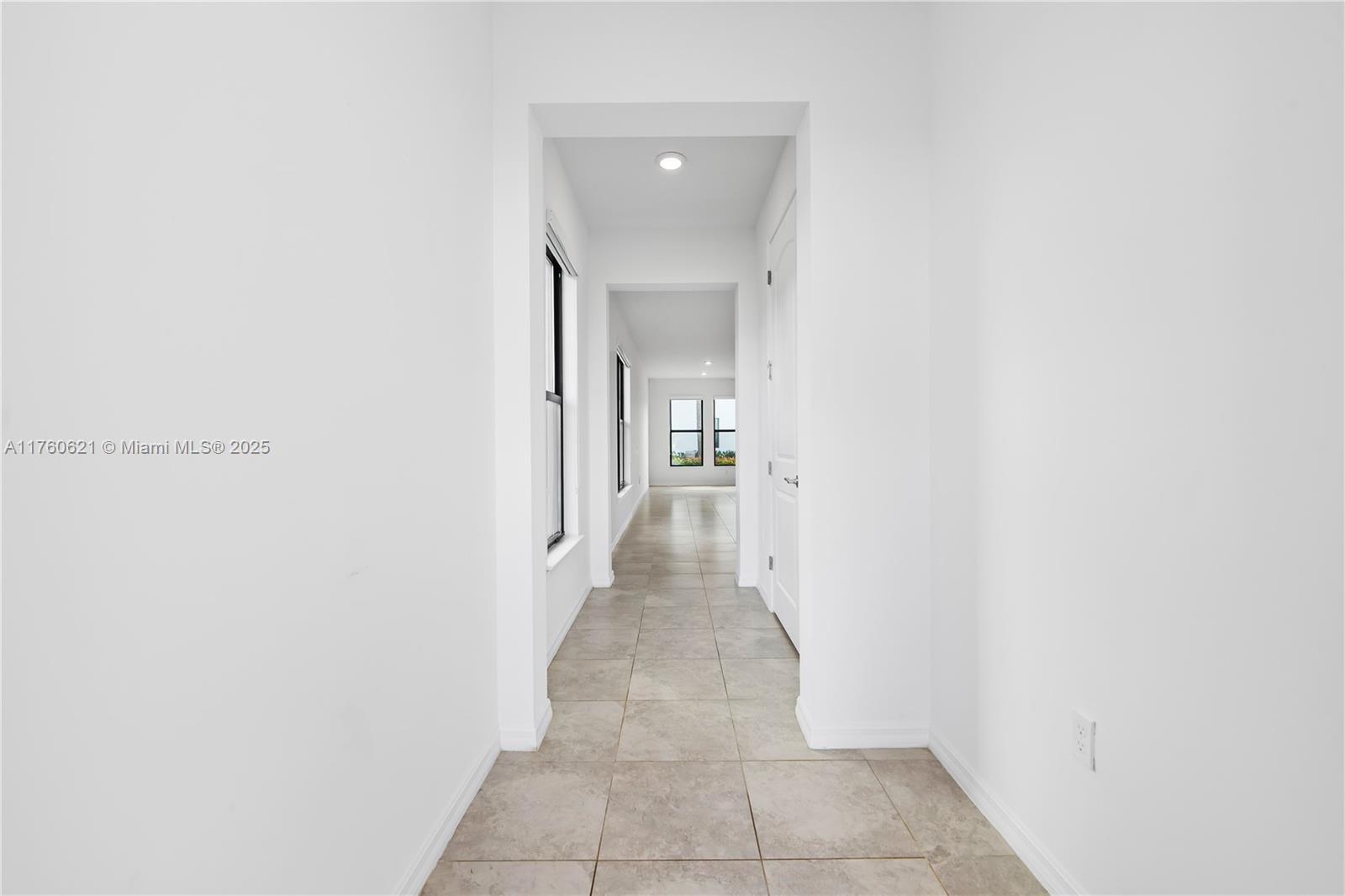2102 N Appleton Cir N #2102, Oakland Park, Florida image 11
