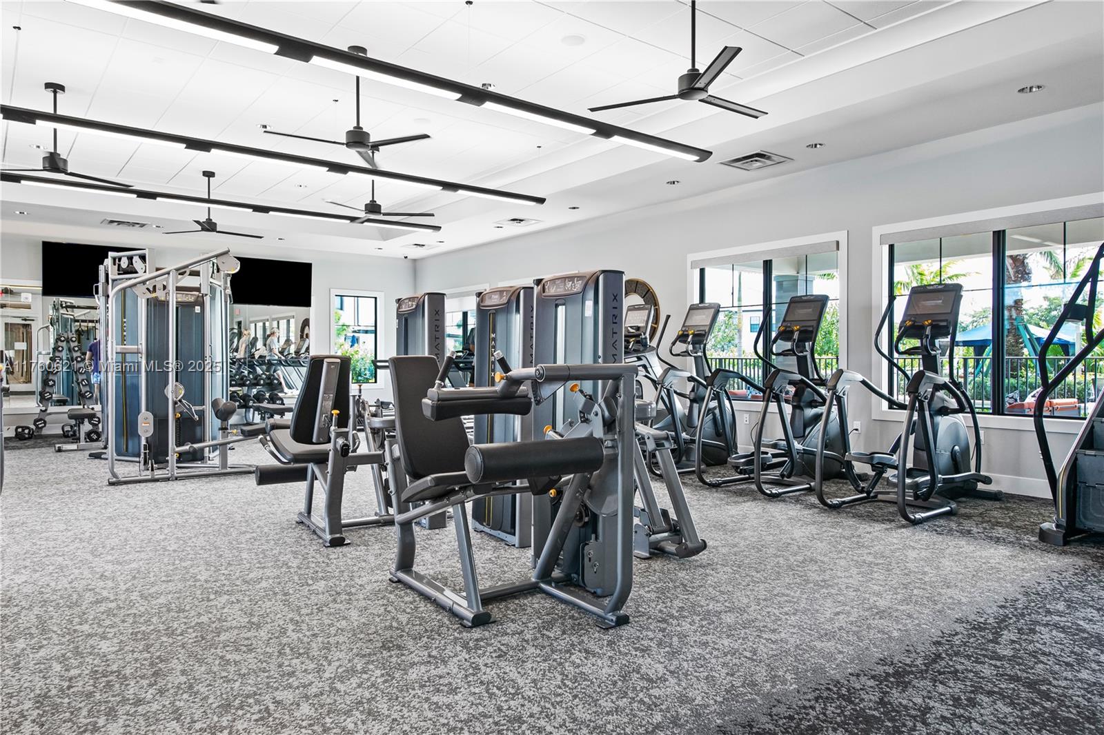 2102 N Appleton Cir N #2102, Oakland Park, Florida image 38