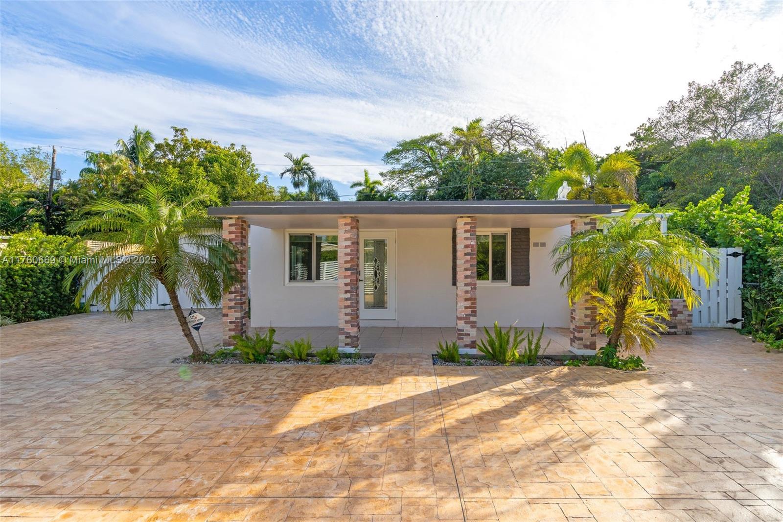 3800 Charles Ter, Miami, Florida image 1
