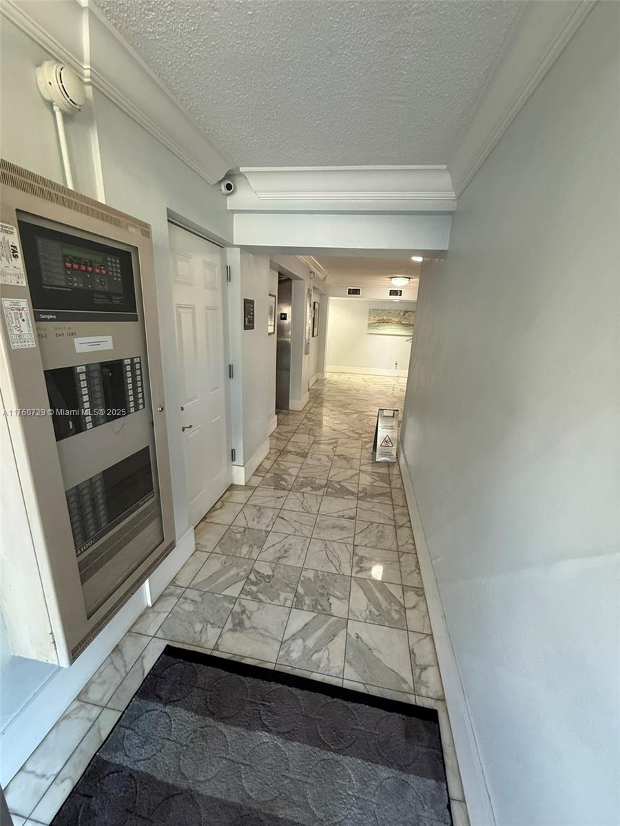 2000 NE 135th St #309, North Miami, Florida image 43
