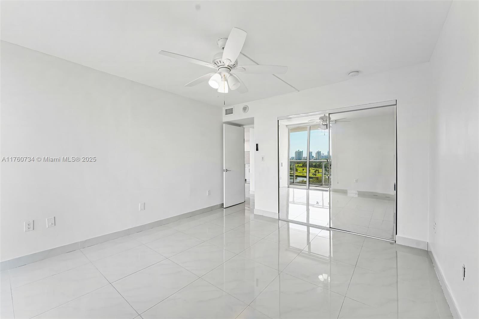 3701 N Country Club Dr #1206, Aventura, Florida image 10