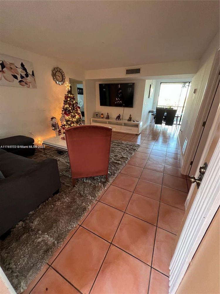 8600 SW 133rd Ave Rd #423 For Sale A11760782, FL