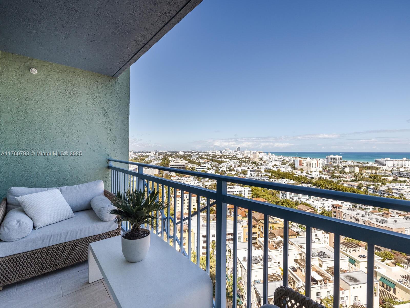 90 Alton Rd #2207, Miami Beach FL 33139