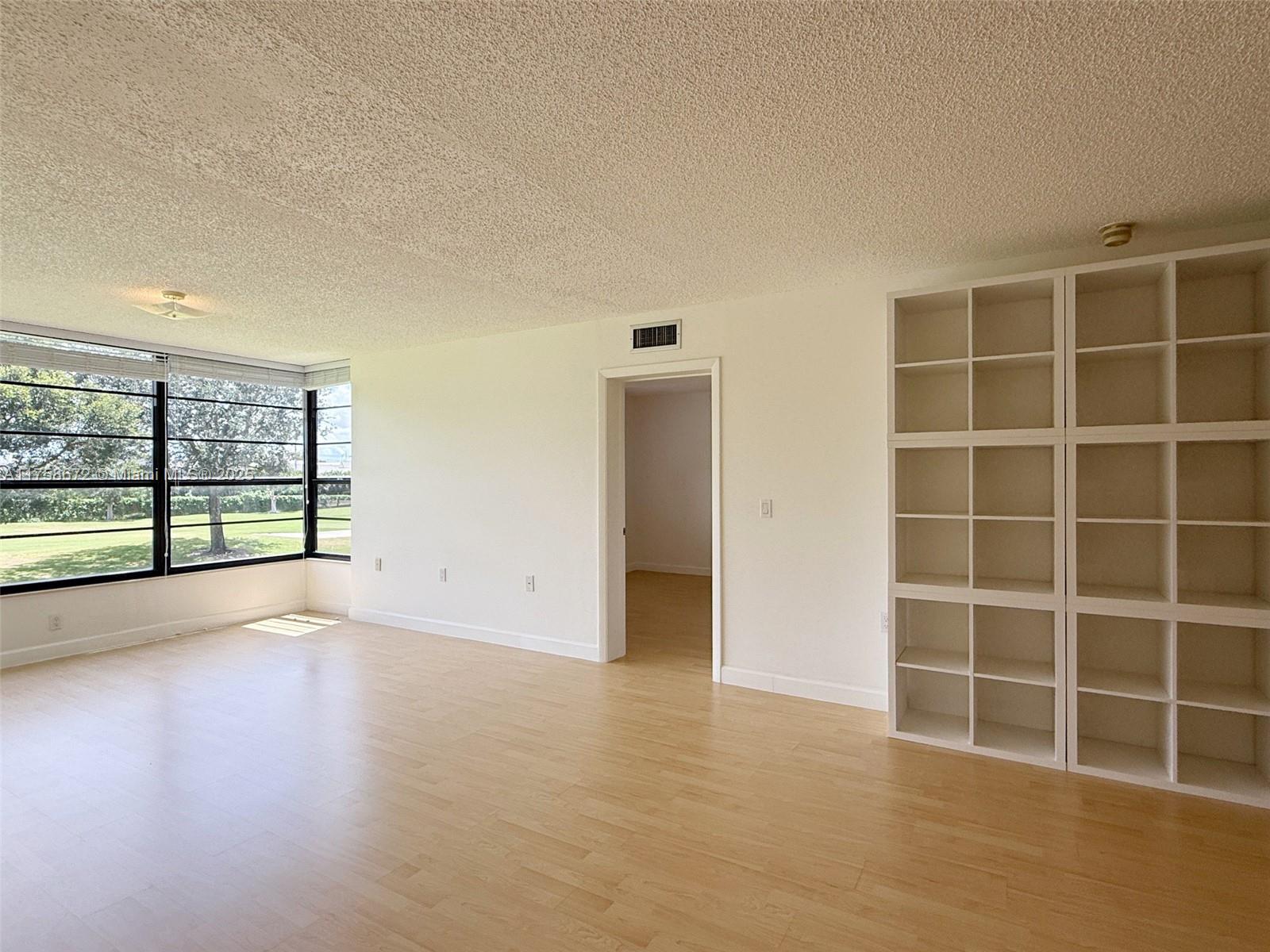 1504 S Whitehall Dr #206, Davie, Florida image 7