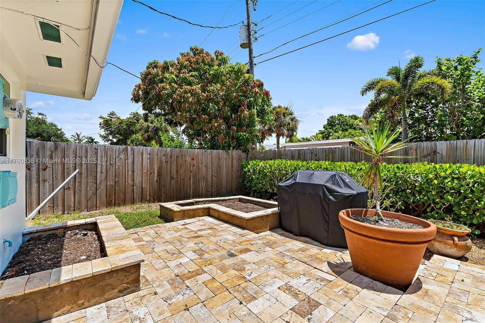 367 W Riverside Dr, Tequesta, Florida image 16