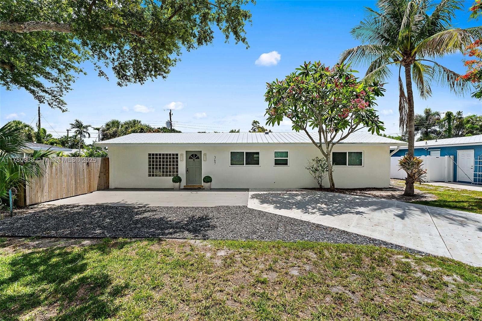 367 W Riverside Dr, Tequesta, Florida image 22