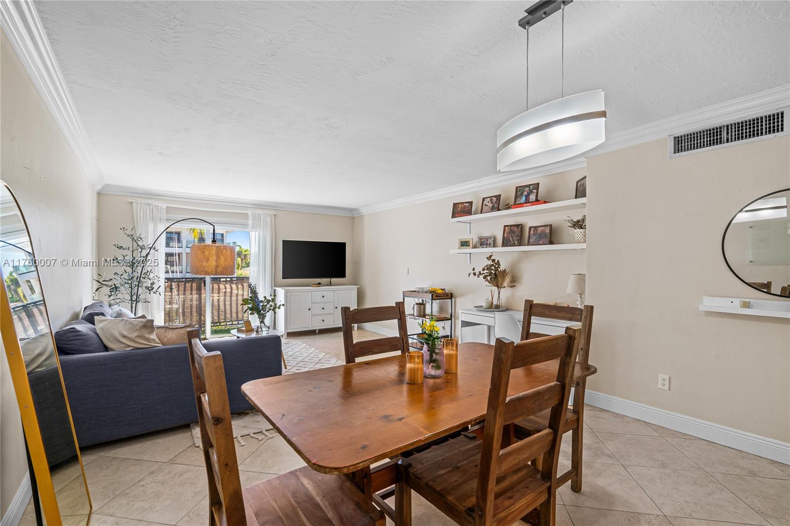 6815 Edgewater Dr #104, Coral Gables, Florida image 11