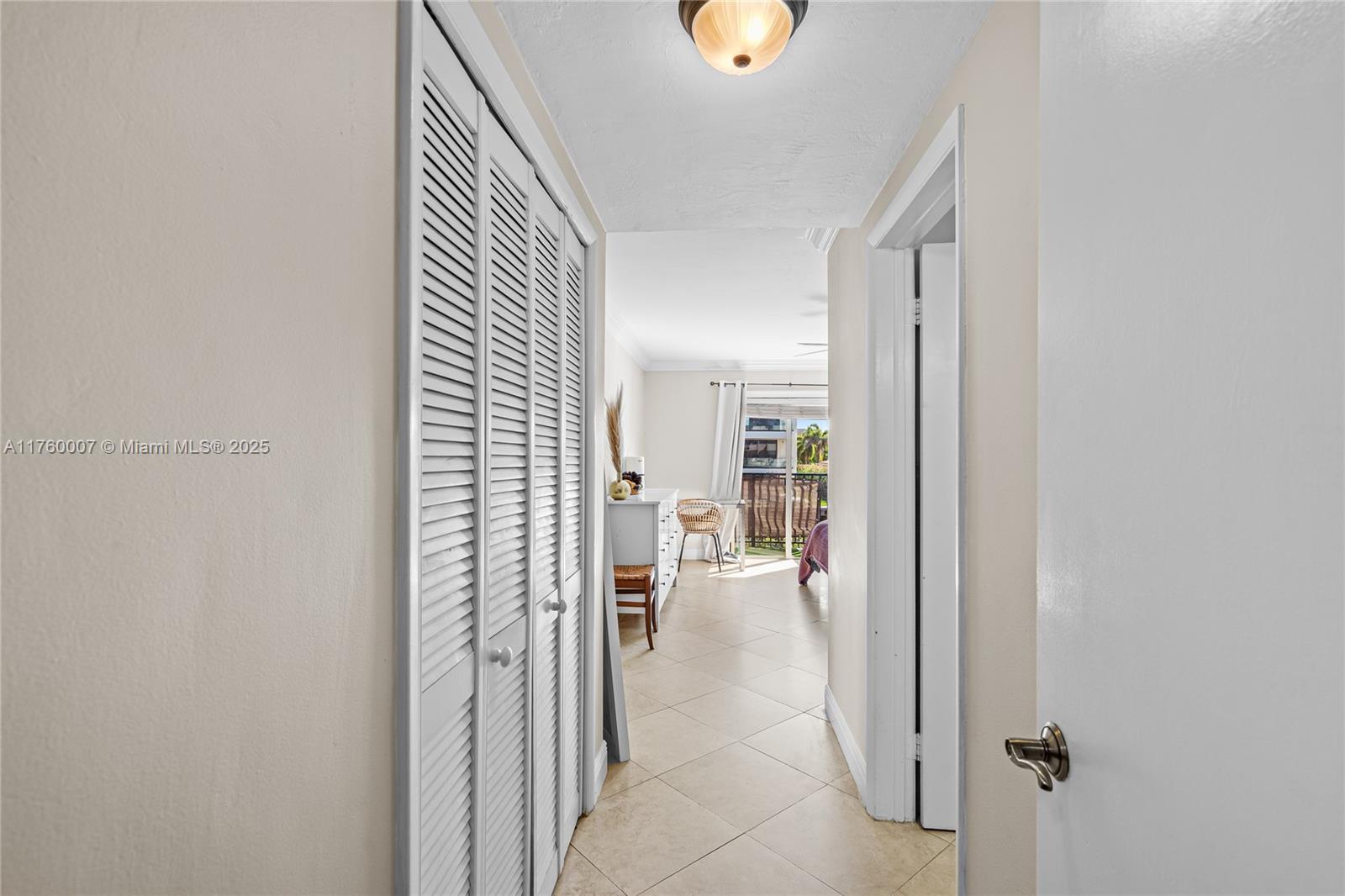 6815 Edgewater Dr #104, Coral Gables, Florida image 18