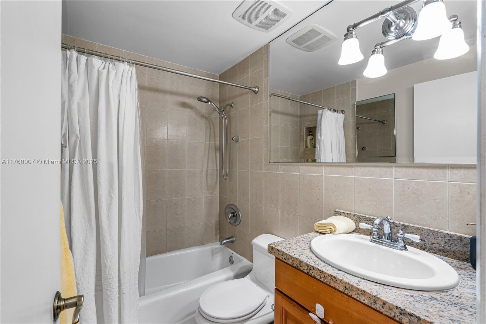 6815 Edgewater Dr #104, Coral Gables, Florida image 20