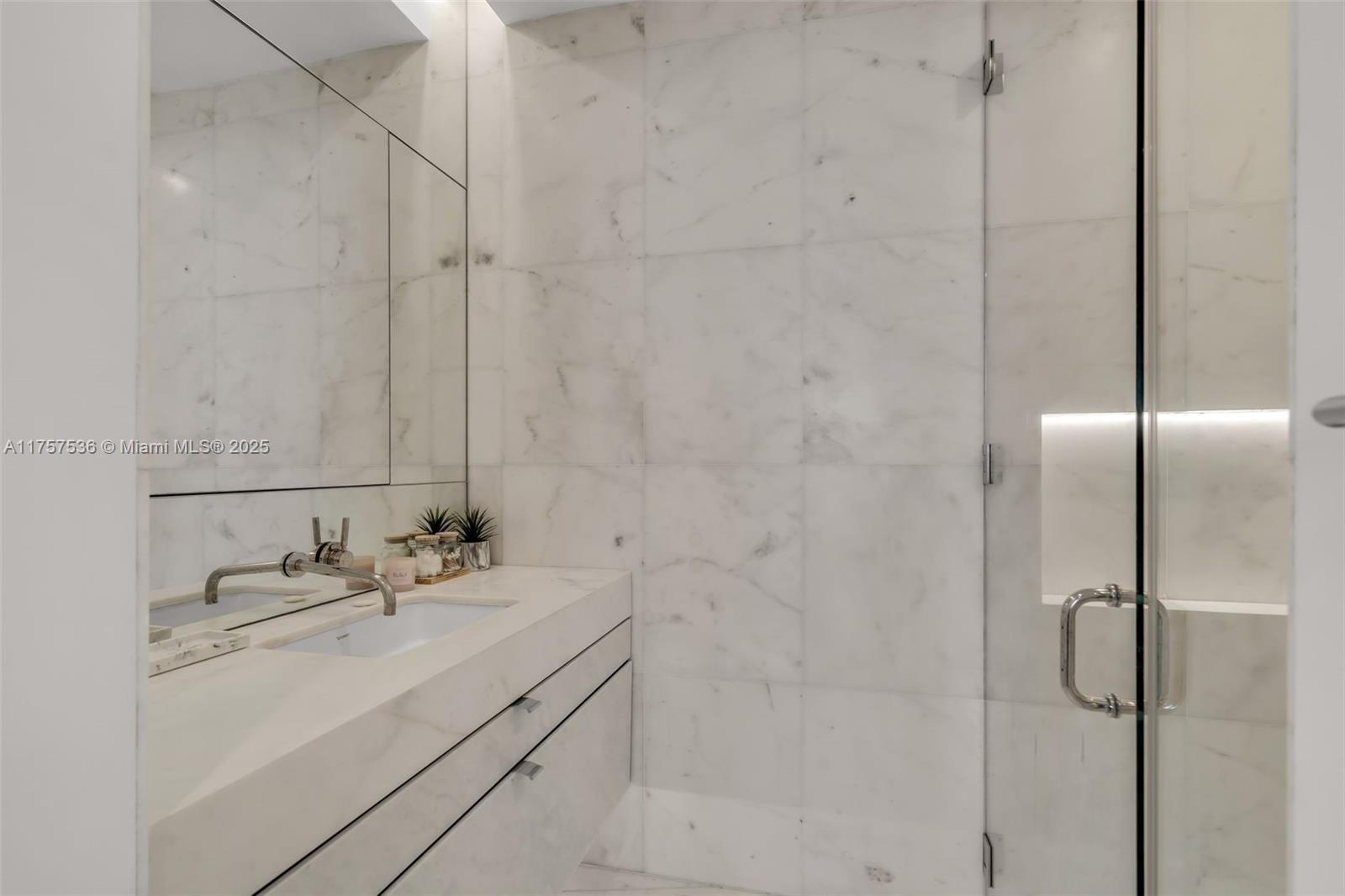 1300 Monad Ter #8C, Miami Beach FL 33139