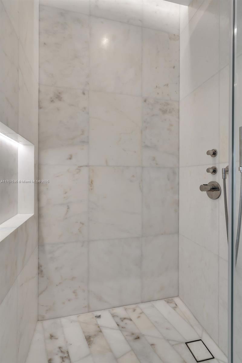 1300 Monad Ter #8C, Miami Beach FL 33139