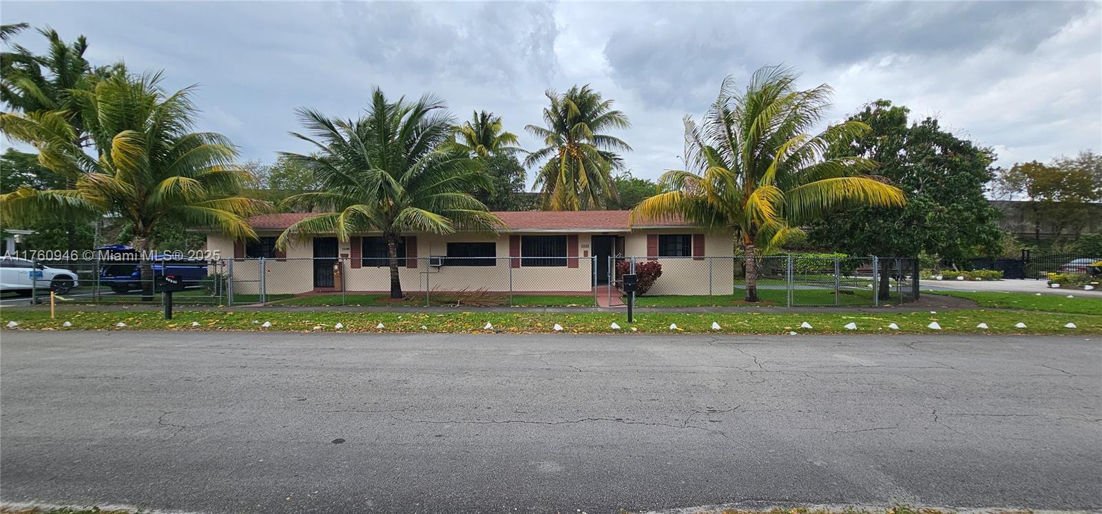 11120 NW 6th Ave #11122 For Sale A11760946, FL
