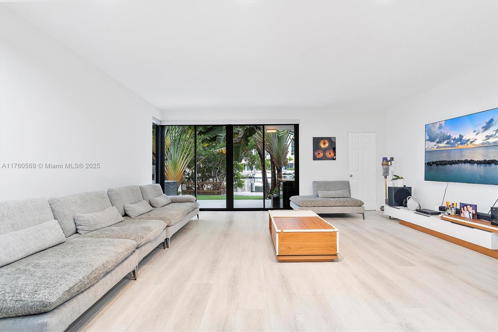 Listing Photo 6