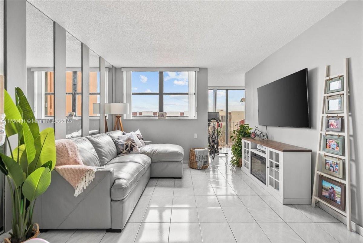 9440 Flagler St Unit 414, Miami, Florida 33174