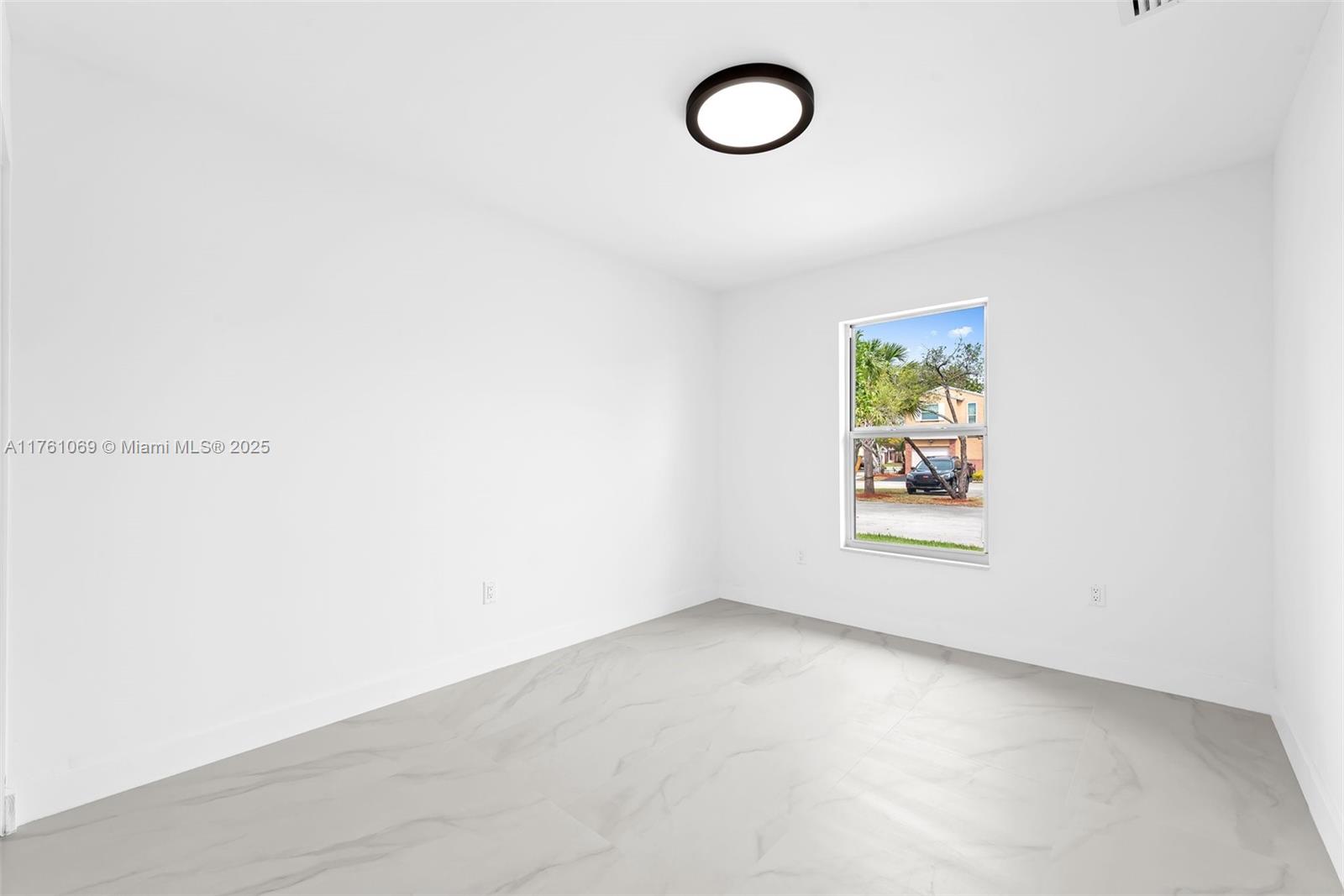 834 Cumberland Ter, Davie, Florida image 12